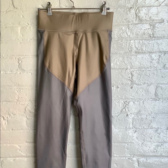 MICHI Cadence Legging in Gold/Platinum in Small - Picture 3 of 4